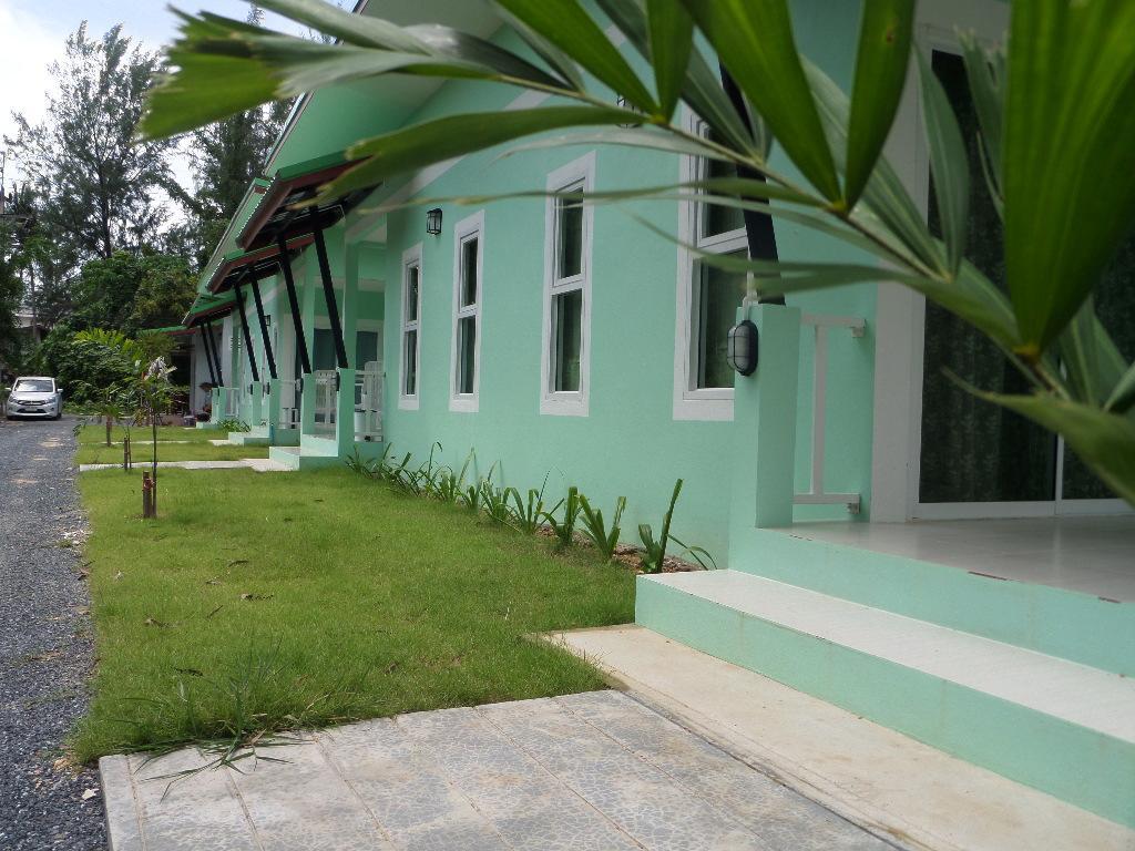 Hotel Lanta Triple Novel Ko Lanta Exterior foto