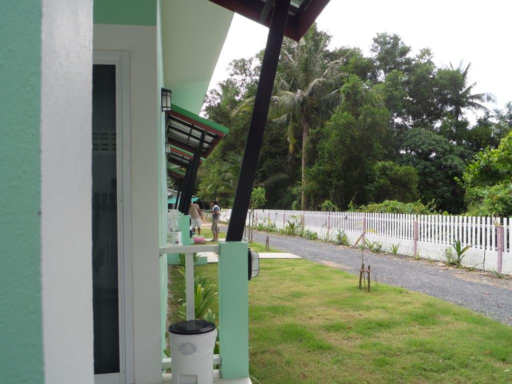Hotel Lanta Triple Novel Ko Lanta Exterior foto
