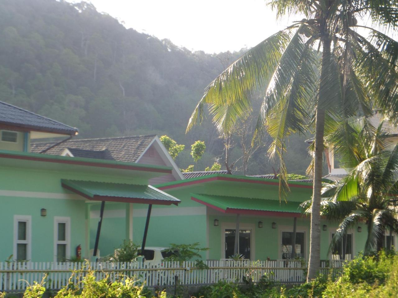Hotel Lanta Triple Novel Ko Lanta Exterior foto