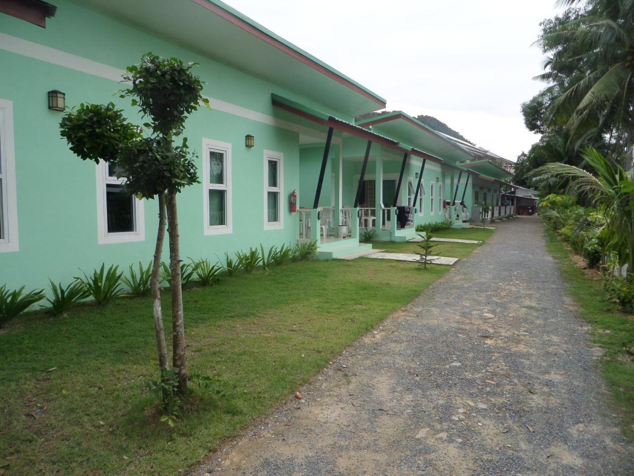 Hotel Lanta Triple Novel Ko Lanta Exterior foto
